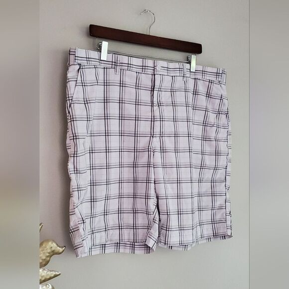 PGA Tour White And Gray Plaid Shorts 100% Polyester Size 40 - Picture 2 of 7
